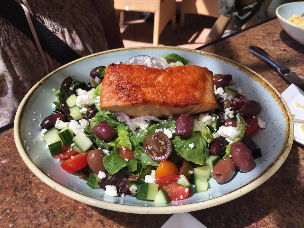 Coliseum Pool & Grill | restaurant | 22701 S Pelican Hill Rd, Newport Coast, CA 92657, USA | 8444430020 OR +1 844-443-0020