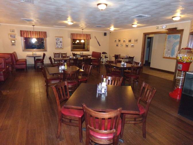Ausable River Restaurant | restaurant | 412 Morenci Ave, Mio, MI 48647, USA | 9898263590 OR +1 989-826-3590
