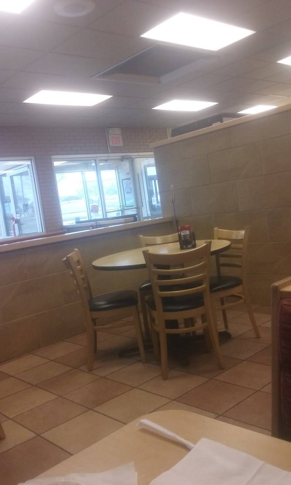 Dairy Queen Grill & Chill | restaurant | 1007 13th St N, Humboldt, IA 50548, USA | 5153324544 OR +1 515-332-4544