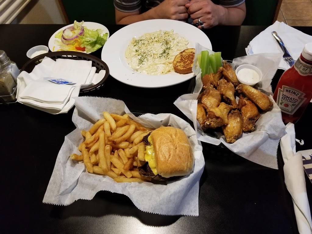 Good Time Charlies | restaurant | 3754 N Access Rd, Englewood, FL 34224, USA | 9414603010 OR +1 941-460-3010