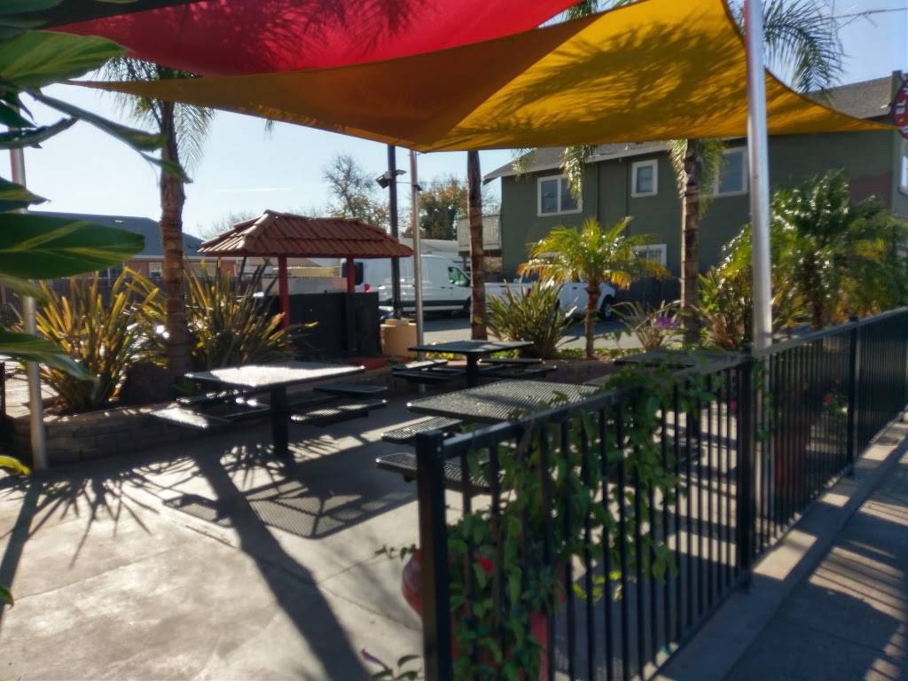 El Jalapeno Rojo | restaurant | 400 W San Carlos St, San Jose, CA 95126, USA | 4082756299 OR +1 408-275-6299