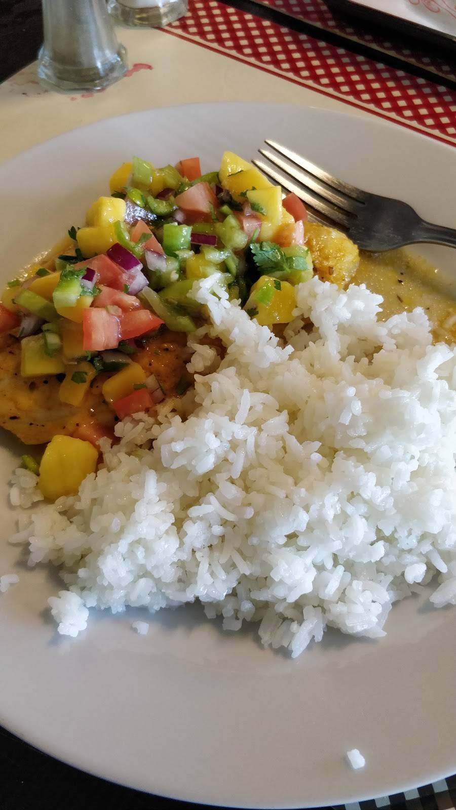 Bistro 52 | restaurant | 4625 Boulevard de la Côte-Vertu #104, Saint-Laurent, QC H4S 1C8, Canada | 5143330252 OR +1 514-333-0252