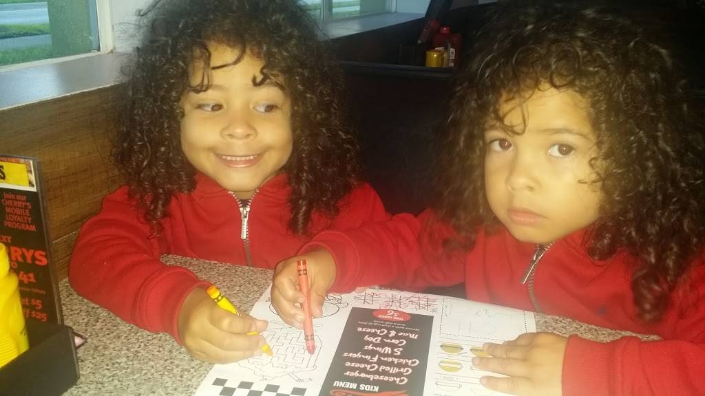 Cherrys Bar & Grill | restaurant | Church View, 16144, Churchview Dr, Lithia, FL 33547, USA | 8133248912 OR +1 813-324-8912