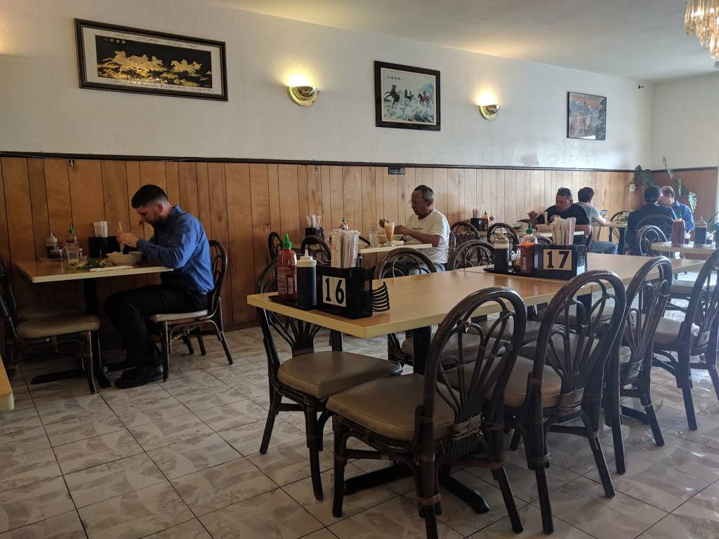 Pho Lynn Restaurant | restaurant | 1865 W San Carlos St, San Jose, CA 95128, USA | 4082952540 OR +1 408-295-2540