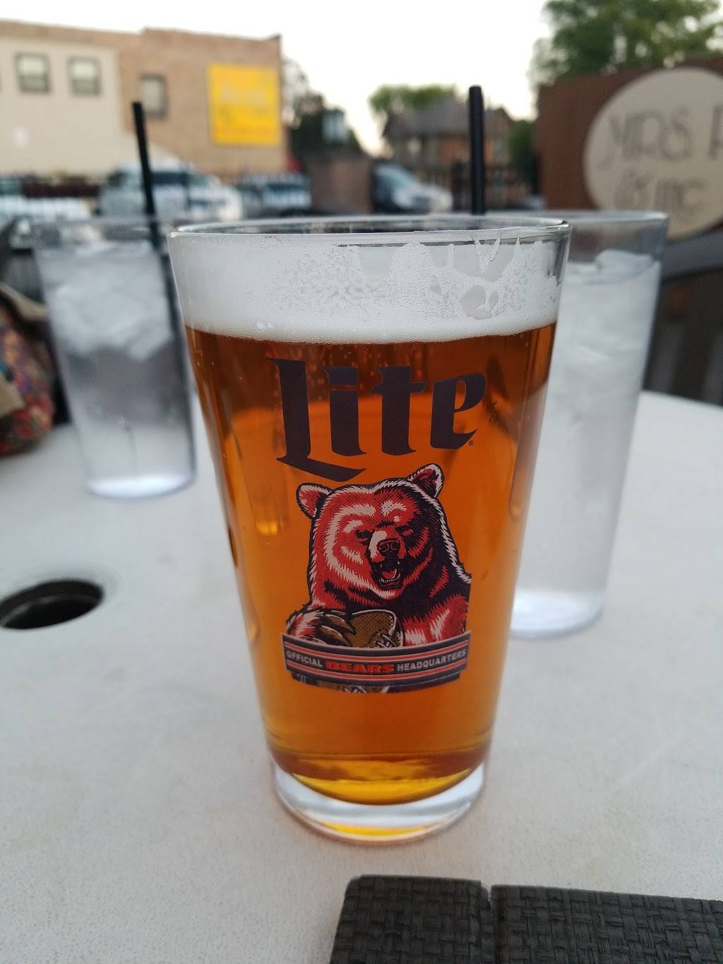 Mrs P & Me | restaurant | 100 E Prospect Ave, Mt Prospect, IL 60056, USA | 8472599724 OR +1 847-259-9724