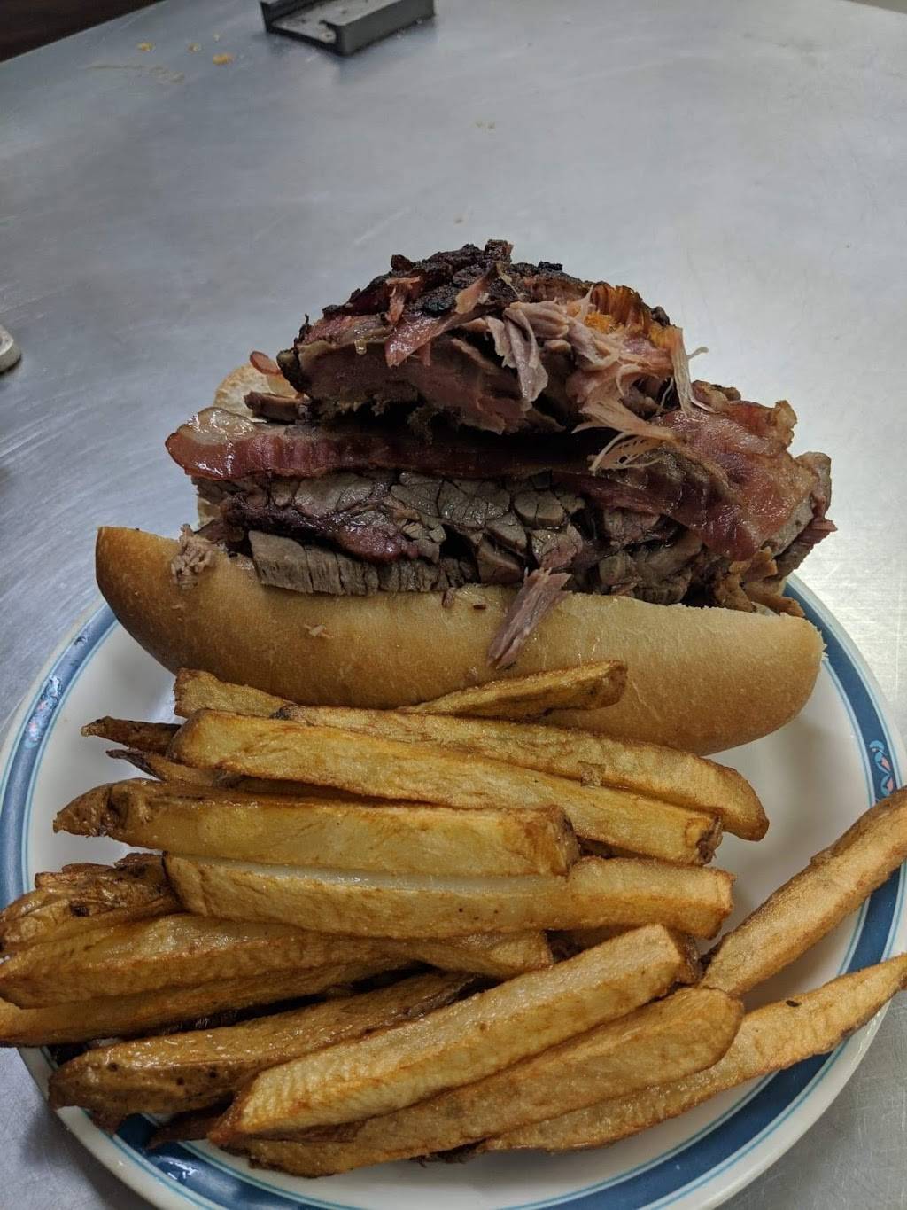 Papa Sweets Grill and Bar | restaurant | 105 B E Grand Ave, Cameron, MO 64429, USA | 8166496046 OR +1 816-649-6046