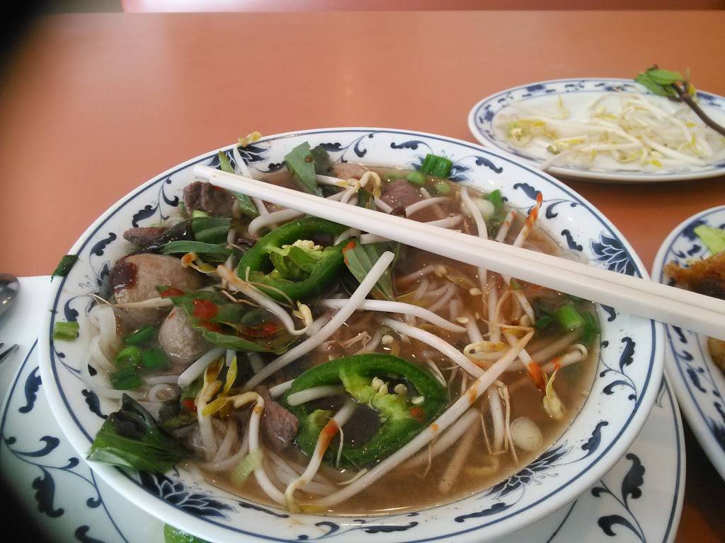 Thai Issan Restaurant and Mini-Mart | restaurant | 2644 W 4700 S, Salt Lake City, UT 84129, USA | 8014327903 OR +1 801-432-7903