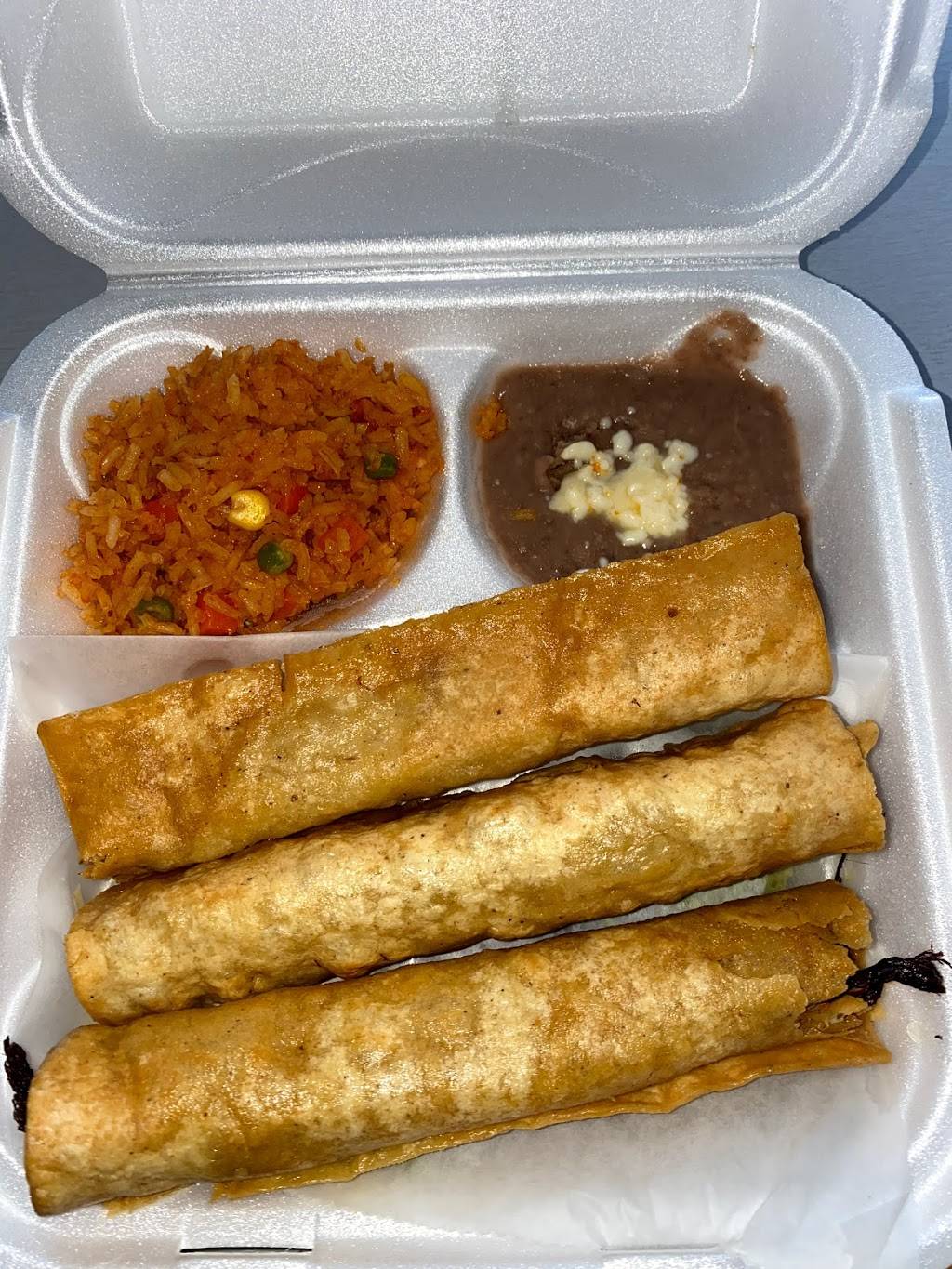 Machos Grill | restaurant | 7300 Roosevelt Rd, Forest Park, IL 60130, USA | 7086890963 OR +1 708-689-0963