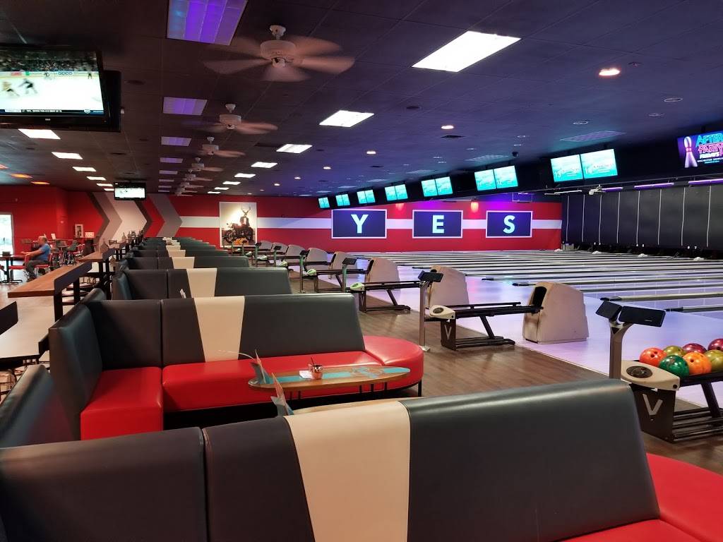 Bowlero Manteca | restaurant | 1251 E Yosemite Ave, Manteca, CA 95336, USA | 2098242889 OR +1 209-824-2889