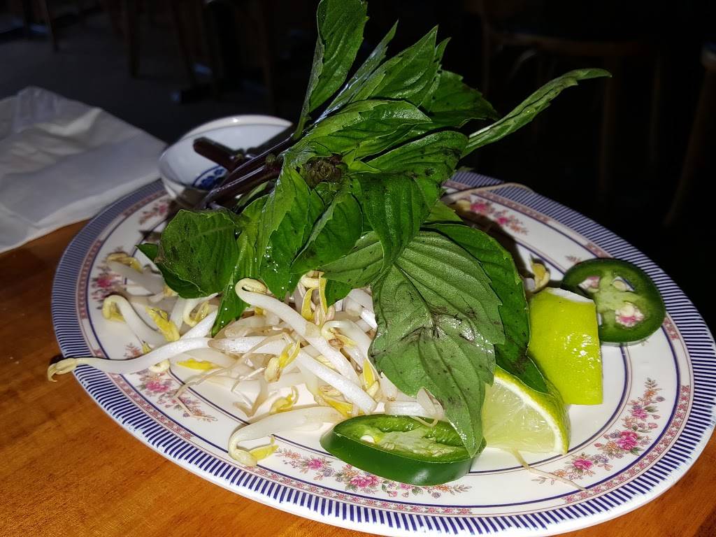 PhosaigonExpress | restaurant | 1225 Ken Pratt Blvd Unit #110, Longmont, CO 80501, USA | 3037748555 OR +1 303-774-8555