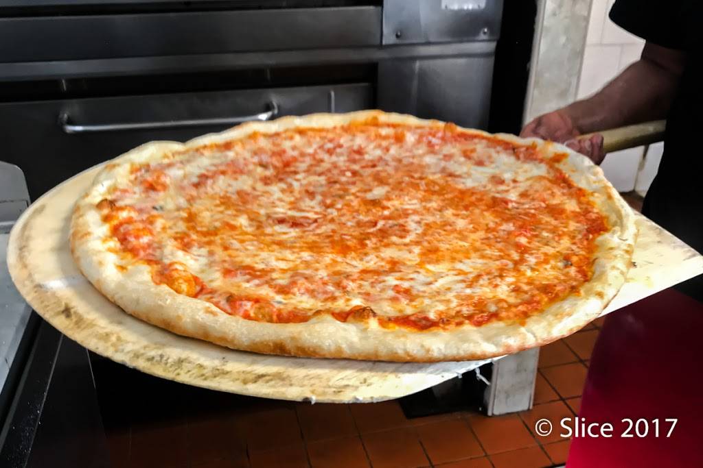 Interianos Pizzeria & Ristorante | restaurant | 428 Atlantic Ave, East Rockaway, NY 11518, USA | 5168872605 OR +1 516-887-2605