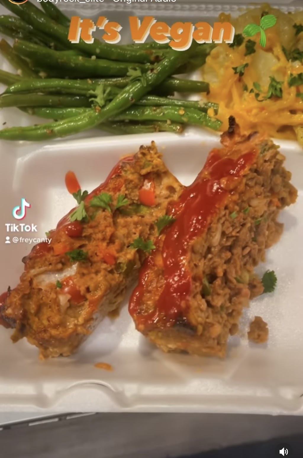 The Soulful Vegan | restaurant | 1720 Merriman Rd Suite M, Akron, OH 44313, USA | 3303381949 OR +1 330-338-1949