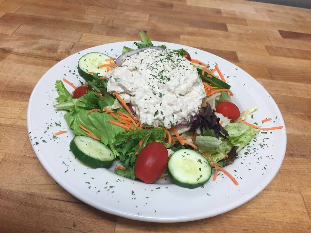 Henrys Restaurant | restaurant | 3396 N Croatan Hwy, Kill Devil Hills, NC 27948, USA | 2522612025 OR +1 252-261-2025