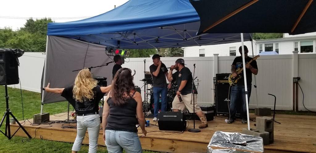 Auburn Pitts | restaurant | 167 Rockingham Rd, Auburn, NH 03032, USA | 6036226564 OR +1 603-622-6564