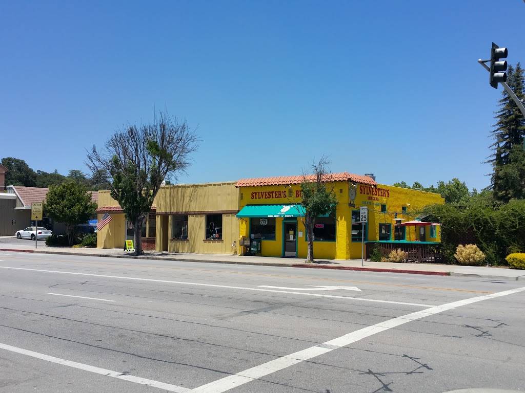 Sylvesters Burgers | restaurant | 6455 El Camino Real, Atascadero, CA 93422, USA | 8054667591 OR +1 805-466-7591