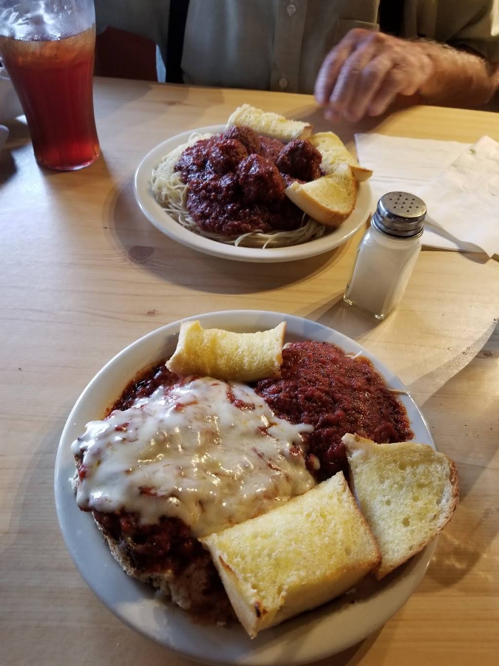 Bettys Pizza & Subs | restaurant | 319 Wynnwood Ave, Melrose, FL 32666, USA | 3524755717 OR +1 352-475-5717