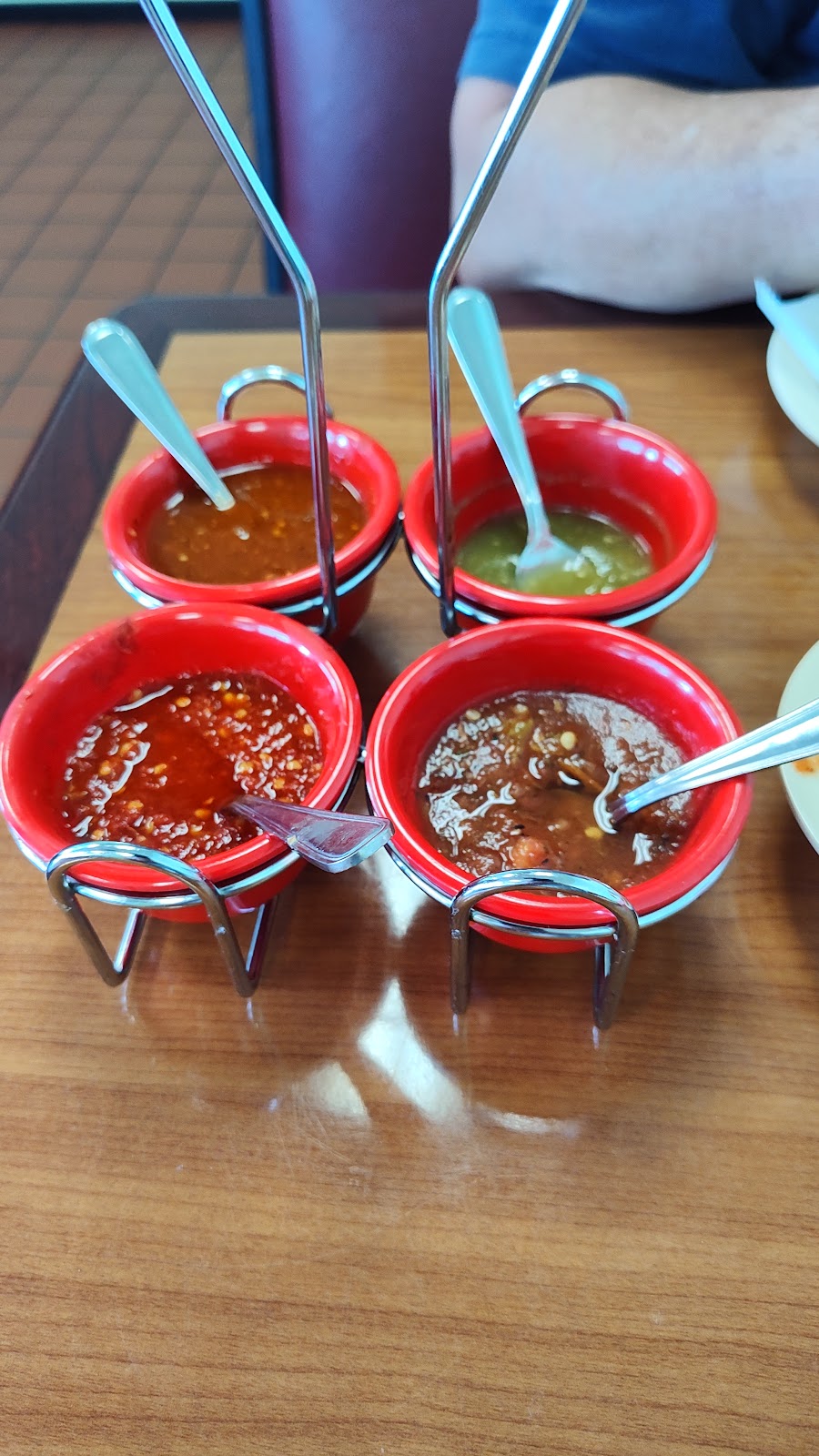 Dino Restaurant | restaurant | 82231 Indio Blvd, Indio, CA 92201, USA | 7606988028 OR +1 760-698-8028