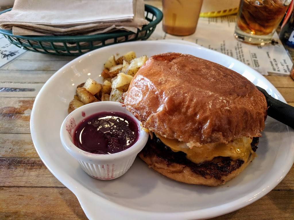 Earls Beer and Cheese | restaurant | 1259 Park Ave, New York, NY 10029, USA | 2122891581 OR +1 212-289-1581