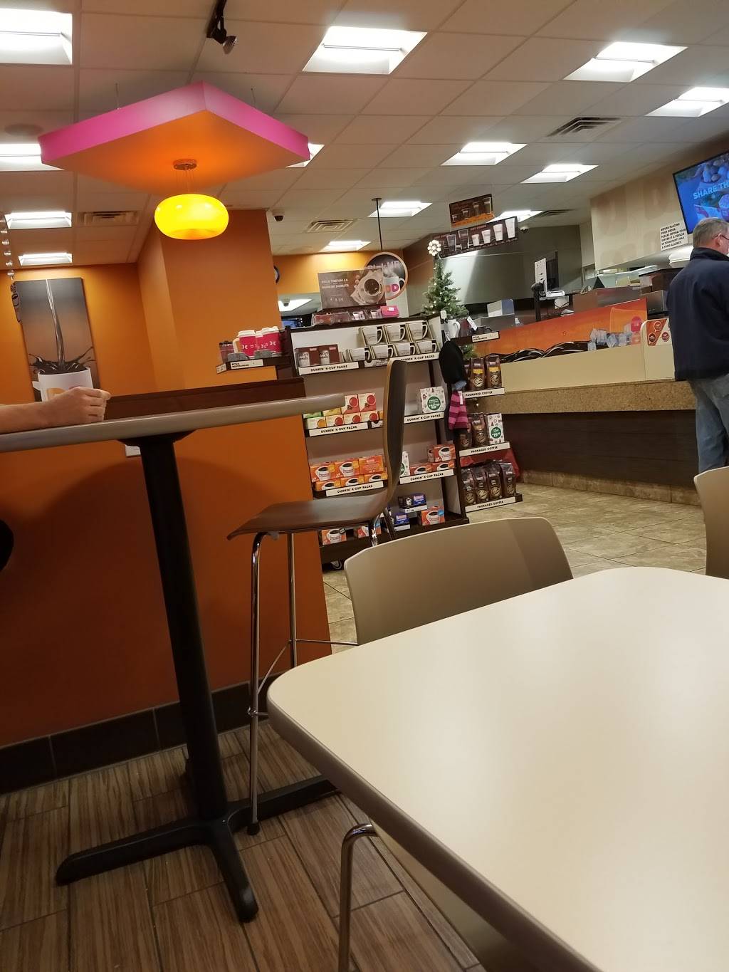 Dunkin | bakery | 500 Meadowbrook Dr Suite 260, Culpeper, VA 22701, USA | 5407270202 OR +1 540-727-0202