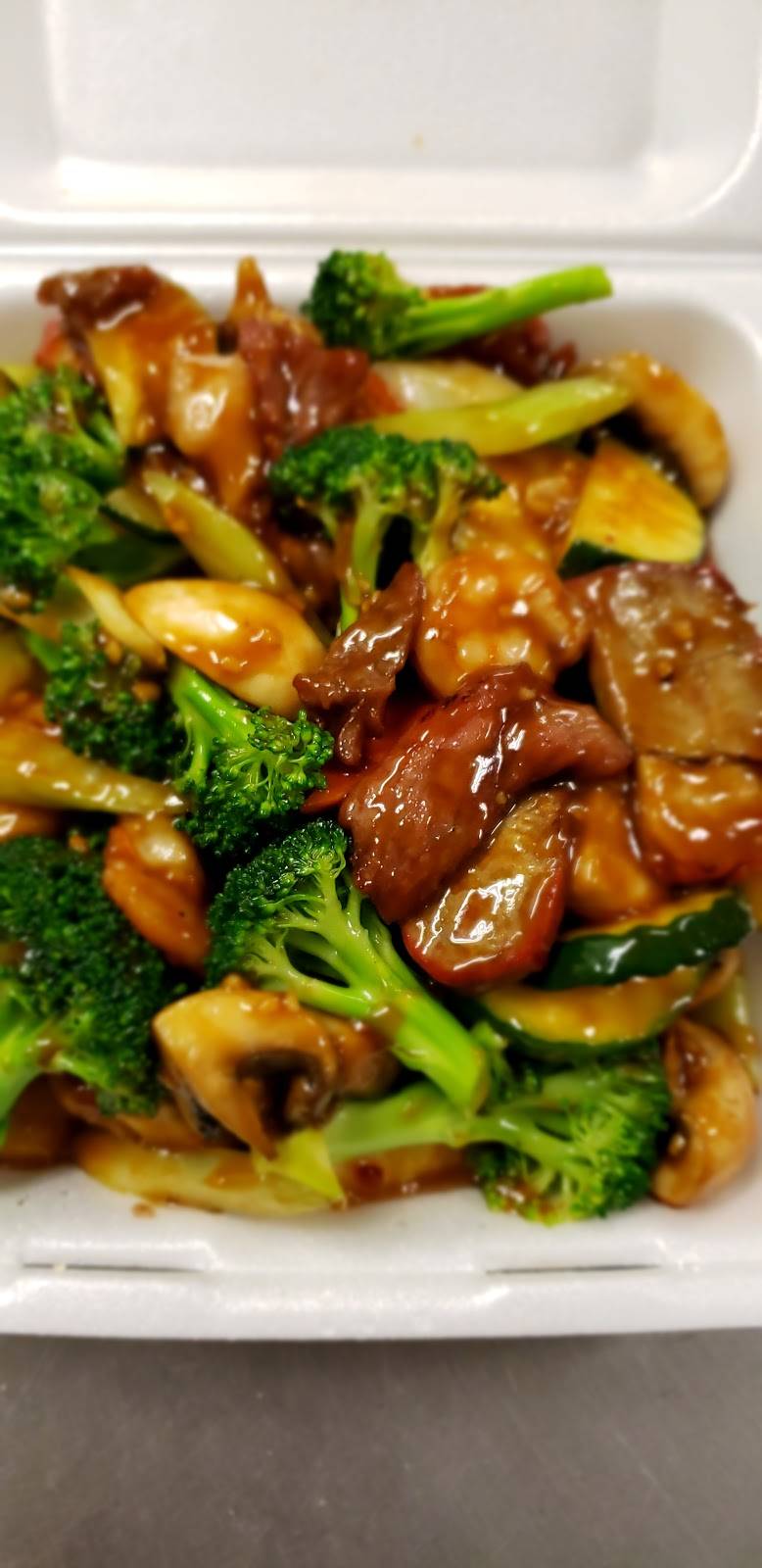 Combo King Express | restaurant | 5160 Fruitridge Rd, Sacramento, CA 95820, USA | 9164288383 OR +1 916-428-8383