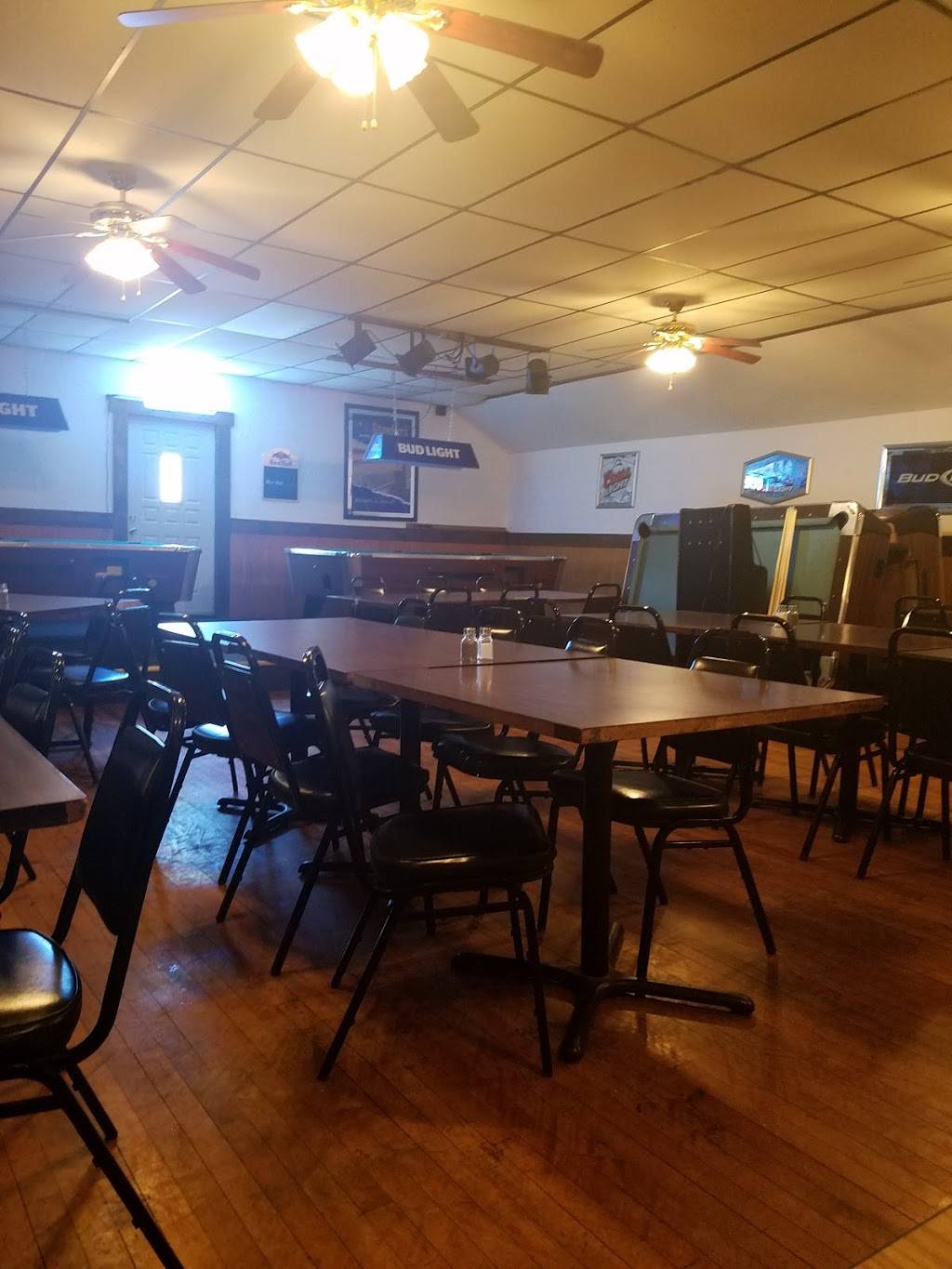 Country Inn Bar & Grill | restaurant | 615 Ragers Hill Rd, South Fork, PA 15956, USA | 8144953099 OR +1 814-495-3099