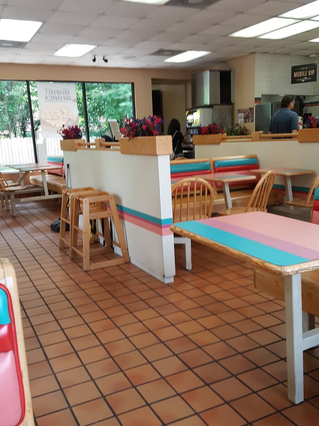 Taco Bell | meal takeaway | 1045 E Sugar Creek Rd, Charlotte, NC 28213, USA | 7045988674 OR +1 704-598-8674