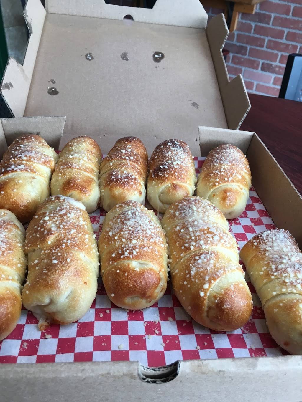 The Tipsy Pizza | restaurant | 730 W Stassney Ln #165, Austin, TX 78745, USA | 5124013860 OR +1 512-401-3860