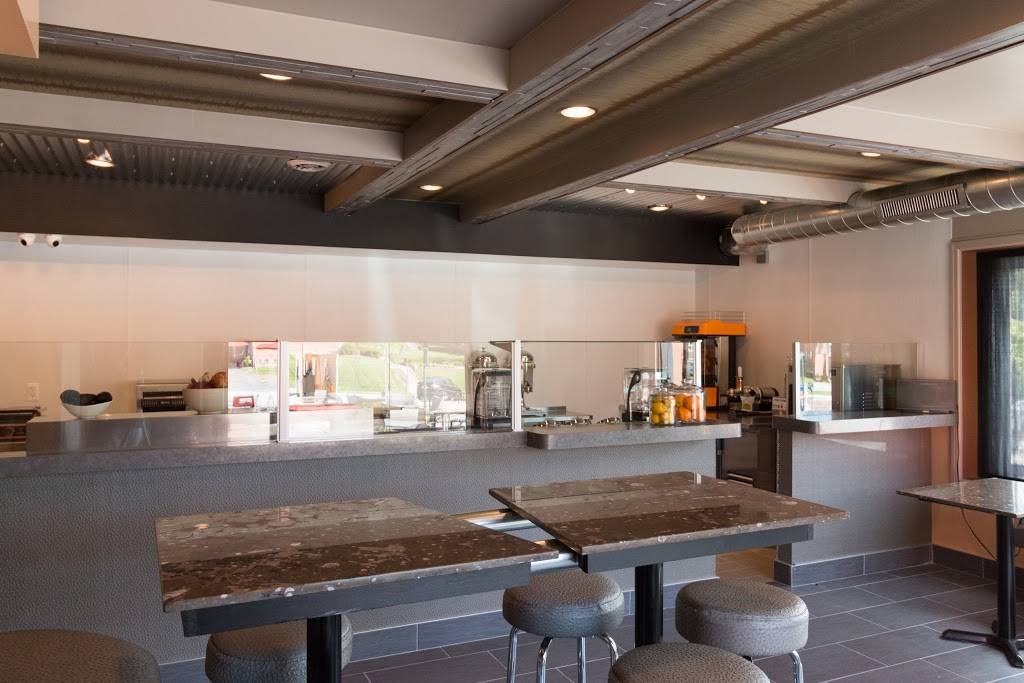 Cafe Succo | cafe | 600 N Old Woodward Ave, Birmingham, MI 48009, USA | 2483855705 OR +1 248-385-5705