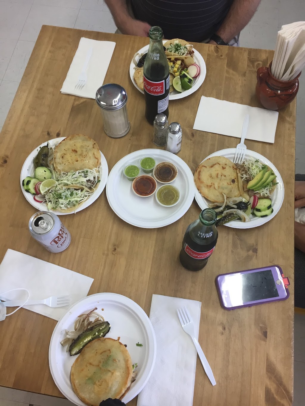 Tacos y Salsas | restaurant | 1115 N Riverside Dr, Española, NM 87532, USA | 5052068035 OR +1 505-206-8035