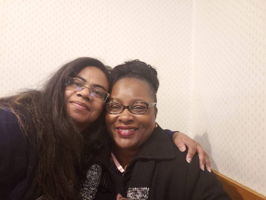 Golden Skillet | restaurant | 1301 E Memorial Dr, Ahoskie, NC 27910, USA | 2523325111 OR +1 252-332-5111