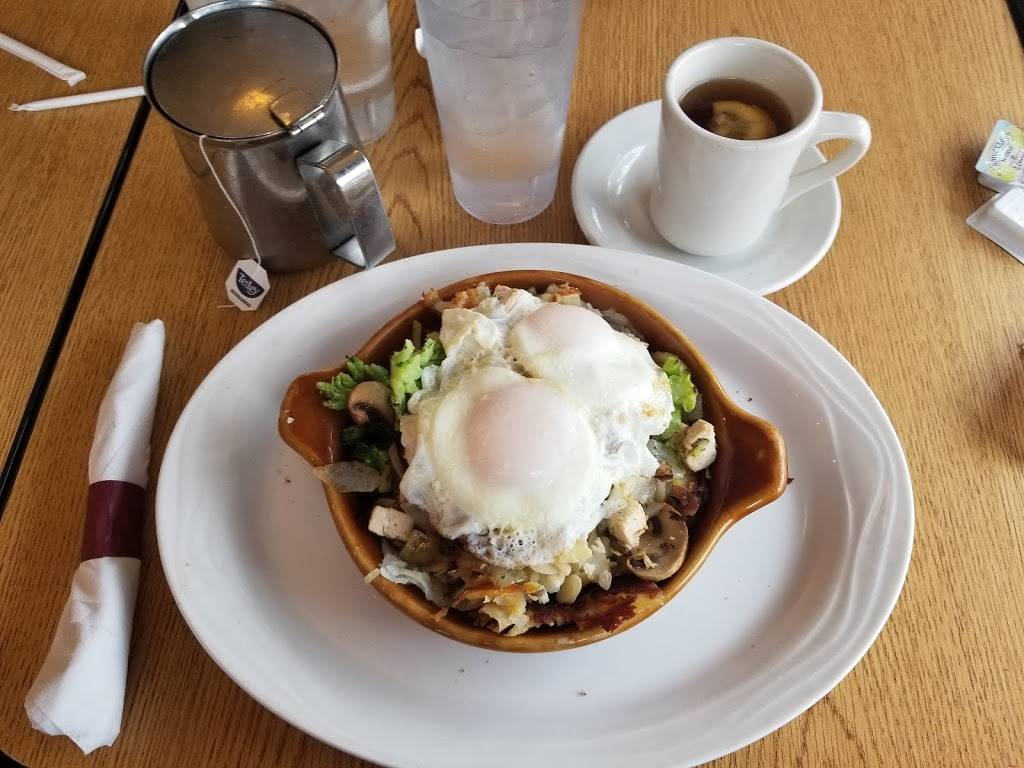 L.A. Petes | restaurant | 6080 Brecksville Rd, Independence, OH 44131, USA | 2166424341 OR +1 216-642-4341