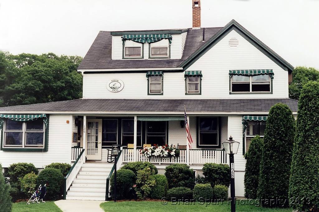 The Edgewater Inn | restaurant | 126 Ocean Ave, Kennebunkport, ME 04046, USA | 2079673315 OR +1 207-967-3315