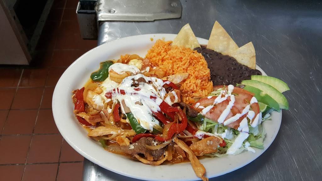 Benitos | restaurant | 2891 NJ-73, Maple Shade Township, NJ 08052, USA | 8562501007 OR +1 856-250-1007