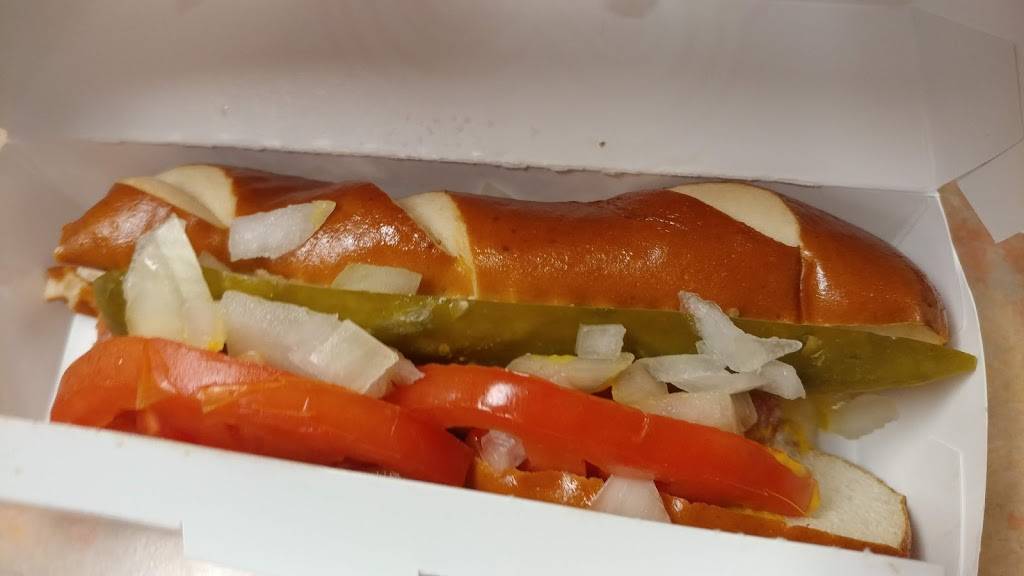 Tastee Freez | restaurant | 2102 W Springfield Ave, Champaign, IL 61821, USA | 2173785100 OR +1 217-378-5100