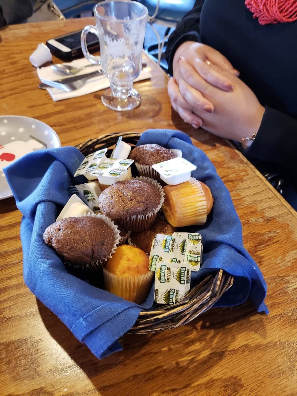 Kiss the Cook Restaurant | restaurant | 4915 W Glendale Ave, Glendale, AZ 85301, USA | 6239394663 OR +1 623-939-4663