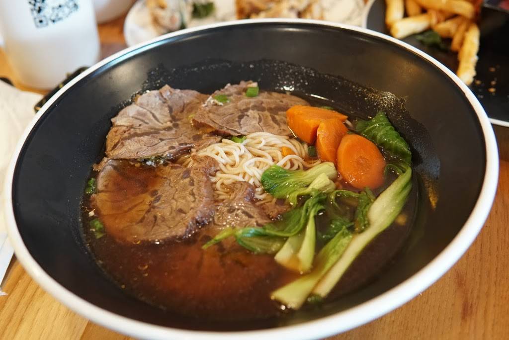 Momos cafe | restaurant | 4828 MacArthur Blvd NW, Washington, DC 20007, USA | 2023333675 OR +1 202-333-3675