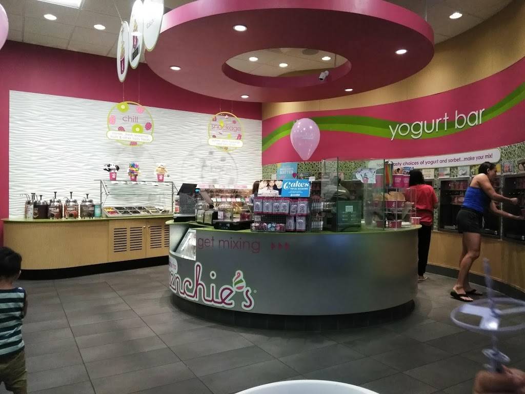 Menchies Frozen Yogurt | bakery | 6450 N Desert Blvd Bldg B, El Paso, TX 79912, USA | 9152709629 OR +1 915-270-9629
