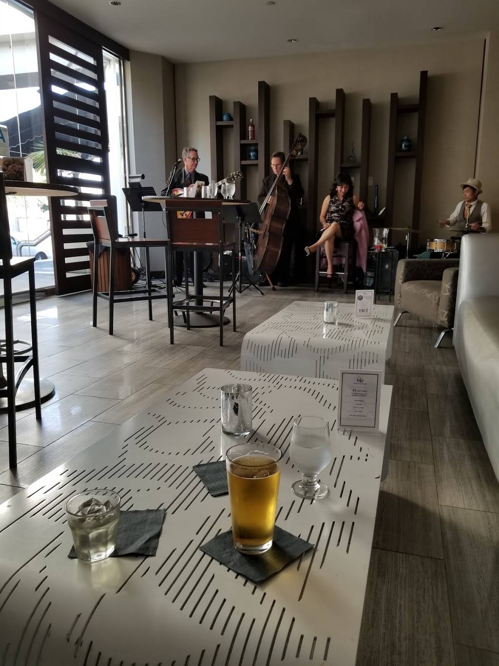 Blu Restaurant & Lounge at Crowne Plaza Los Angeles | restaurant | 601 S Palos Verdes St, San Pedro, CA 90731, USA | 3105218080 OR +1 310-521-8080