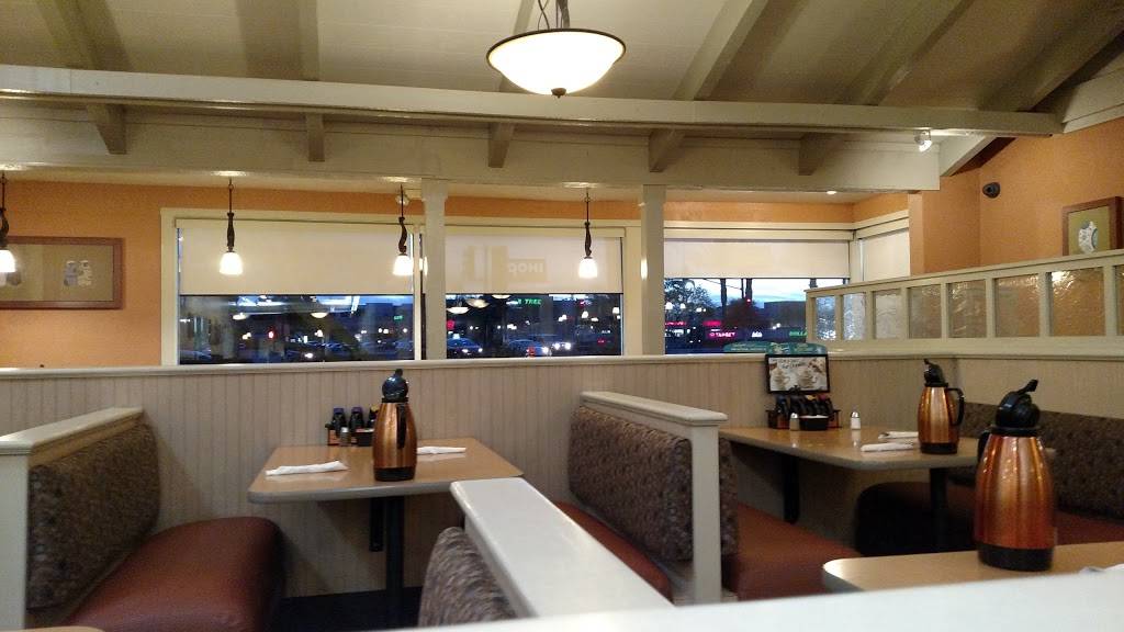 IHOP | bakery | 4501 E Cactus Rd, Phoenix, AZ 85032, USA | 6027651430 OR +1 602-765-1430