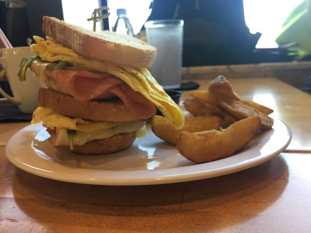 Wolfgang Puck Express | restaurant | 4600 International Gateway, Columbus, OH 43219, USA | 6146817166 OR +1 614-681-7166