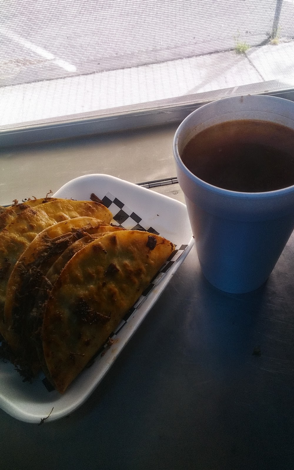 Almas Birria | restaurant | Bradley ave, Polk St, Sylmar, CA 91342, USA | 7472402358 OR +1 747-240-2358