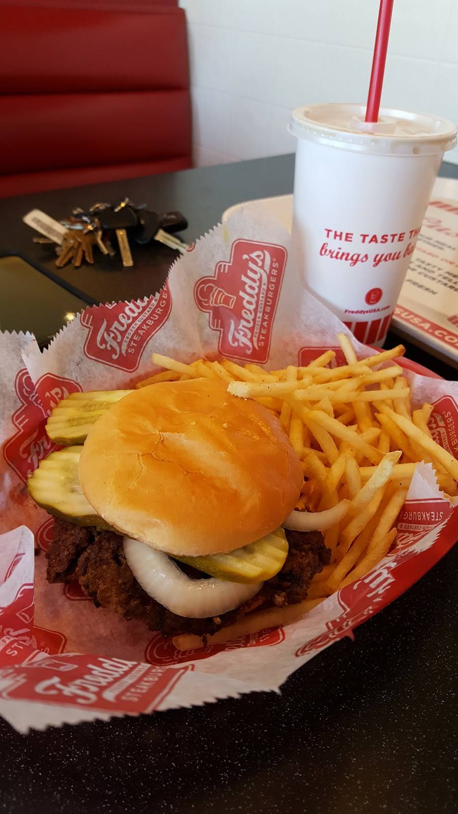 Freddys Frozen Custard & Steakburgers | restaurant | 3040 Justin Rd, Highland Village, TX 75077, USA | 9723173600 OR +1 972-317-3600