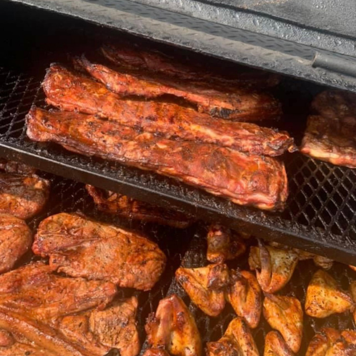 Granny Boyz BBQ | restaurant | 613 Range Ln, Cahokia, IL 62206, USA | 6184068078 OR +1 618-406-8078