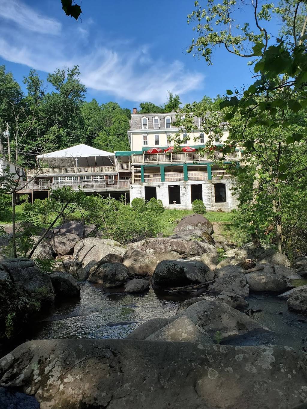 The Inn at St Peters Village | restaurant | 3471 St Peters Rd, St Peters, PA 19470, USA | 6104692600 OR +1 610-469-2600