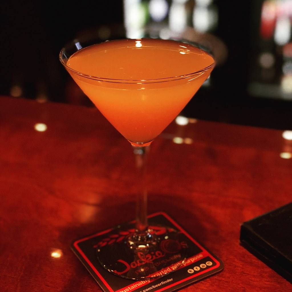 Village Martini & Wine Bar | restaurant | 516 E Washington St, Chagrin Falls, OH 44022, USA | 4408939463 OR +1 440-893-9463