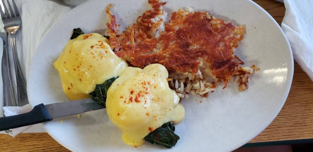 Sandes Restaurant | restaurant | 1717 N Federal Hwy, Delray Beach, FL 33483, USA | 5612729104 OR +1 561-272-9104