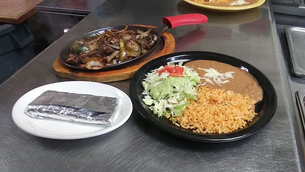Old Mexico | restaurant | 202 W 3rd St, Donalsonville, GA 39845, USA | 2295241431 OR +1 229-524-1431