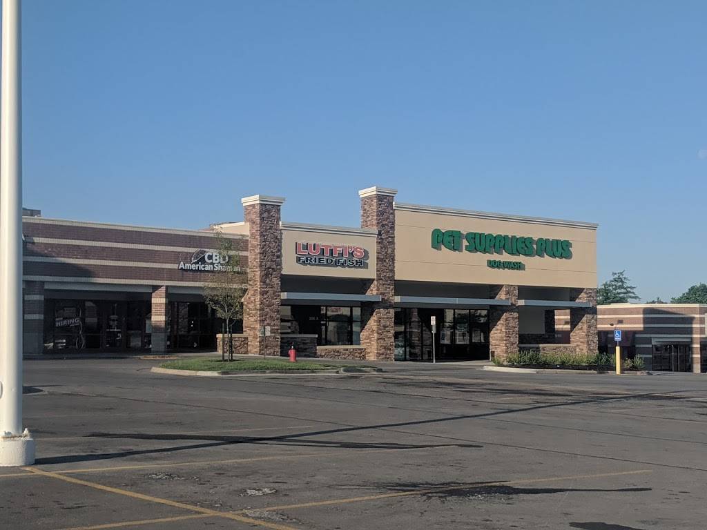 Lutfis Fried Fish | restaurant | 307 NE Englewood Rd, Kansas City, MO 64118, USA | 8162161503 OR +1 816-216-1503