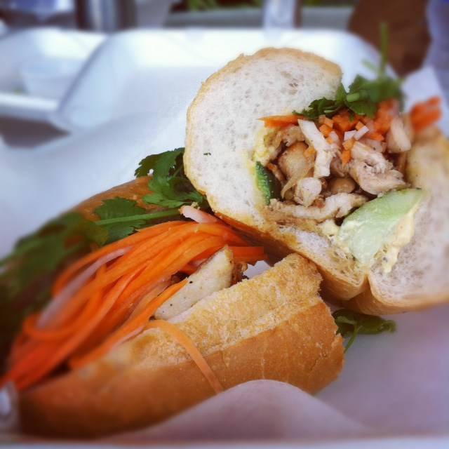 Pho TNT | restaurant | 1003 W Patrick St, Frederick, MD 21702, USA | 3017326938 OR +1 301-732-6938