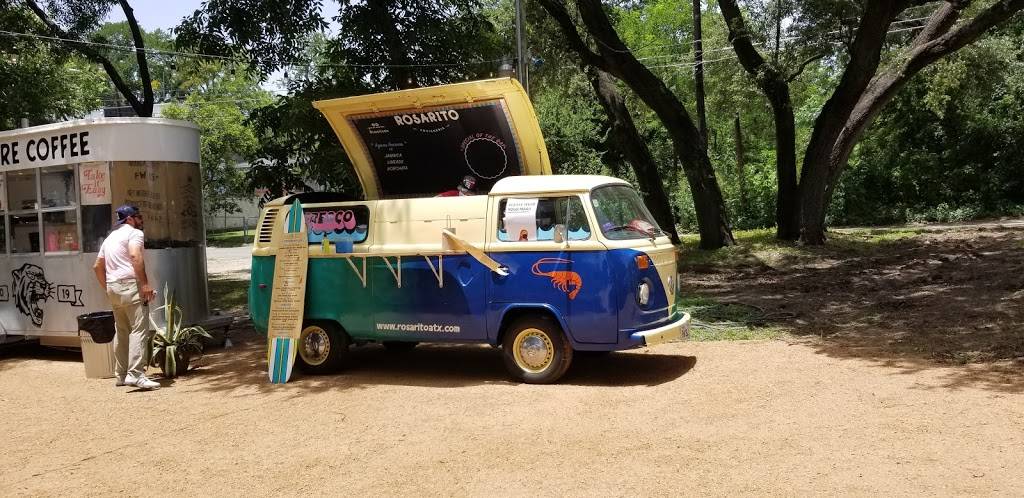 Rosarito | restaurant | 1812 E 6th St, Austin, TX 78702, USA | 5129710181 OR +1 512-971-0181